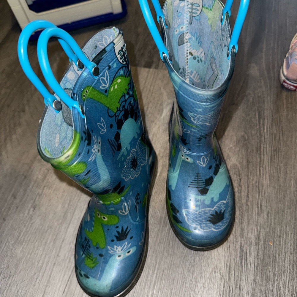 Light Up Kids Dinosaur Print Blue Rain Boots